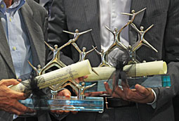 Il tema della IX edizione del Premio l’Alveare